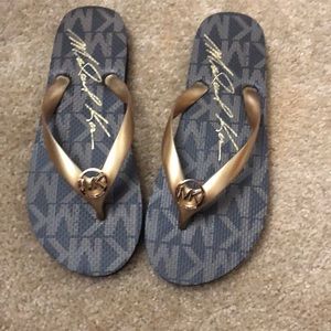 MICHAEL KORS Jet Set Logo Flip Flop
